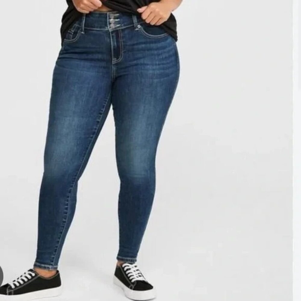 Torrid Denim Jeggings Super Soft Medium Wash Jeans Sz 22 X‎ TALL